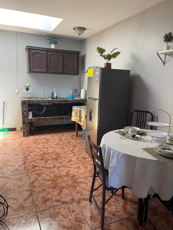 Ferienwohnung Relax In Downtown Alajuela 5 Min Near The Airport Exterior foto